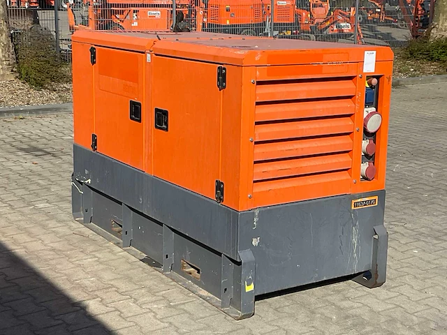 2015 grupos electrogenos europa / atlas copco qas 40 st3 aggregaat - afbeelding 9 van  15