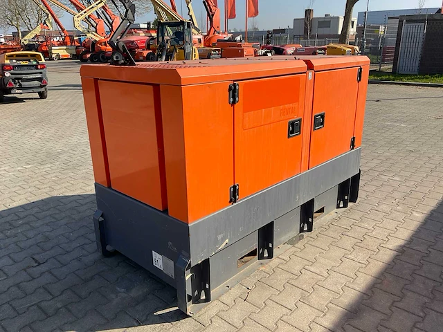 2015 grupos electrogenos europa / atlas copco qas 40 st3 aggregaat - afbeelding 10 van  15