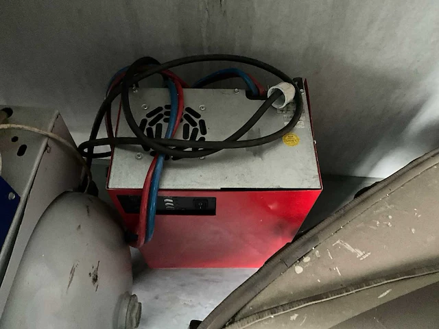 2015 hako scrubmaster b310 r cl zelfrijdende veegmachine - afbeelding 15 van  22