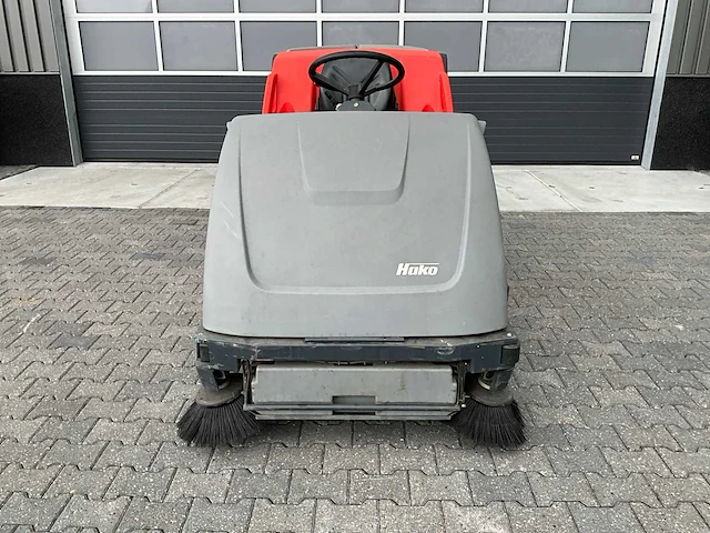 2015 hako scrubmaster b310 r cl zelfrijdende veegmachine - afbeelding 12 van  22