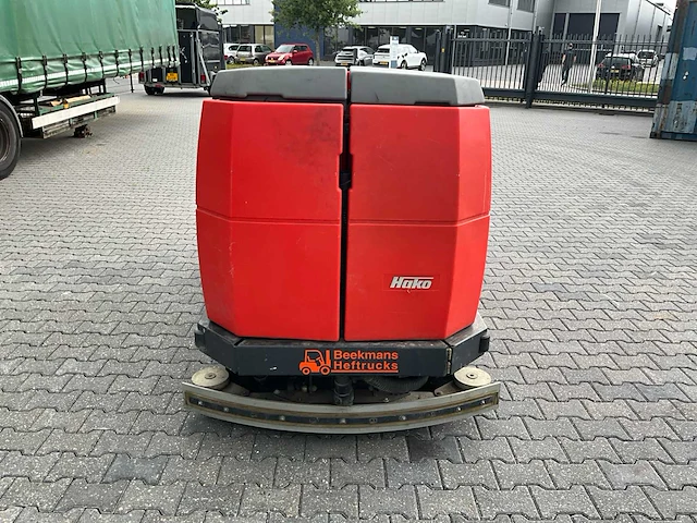 2015 hako scrubmaster b310 r cl zelfrijdende veegmachine - afbeelding 19 van  22