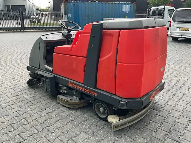 2015 hako scrubmaster b310 r cl zelfrijdende veegmachine - afbeelding 20 van  22