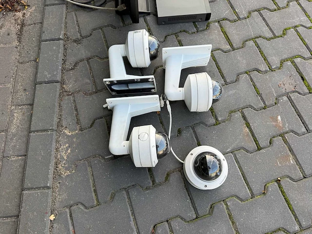 2015 hikvision beveiligingscamera (4x) - afbeelding 10 van  13
