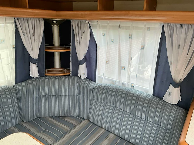 2015 hobby excellent easy caravan met voortent - afbeelding 2 van  58