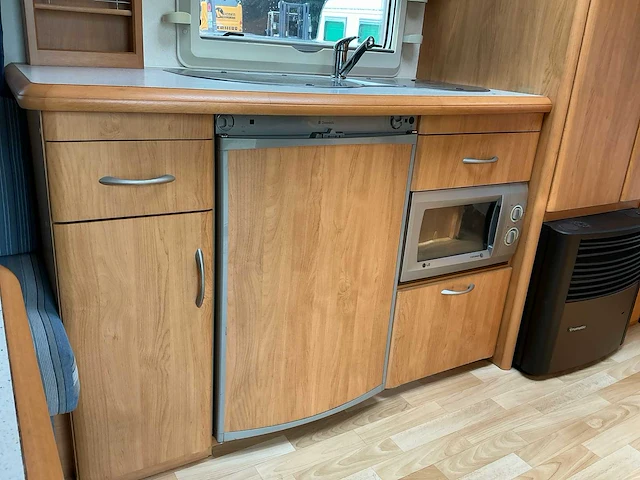 2015 hobby excellent easy caravan met voortent - afbeelding 8 van  58