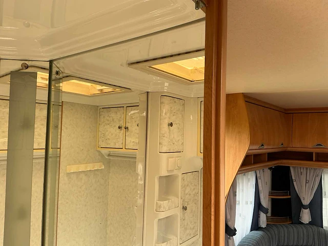 2015 hobby excellent easy caravan met voortent - afbeelding 20 van  58