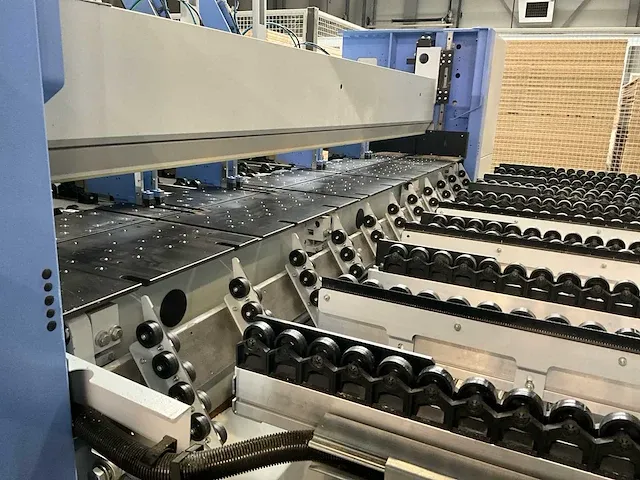 2015 holzma hkl pro 300 profiline cnc zaagmachine (c-600) - afbeelding 2 van  19