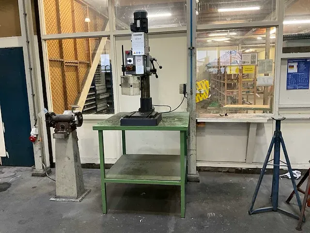 2015 huvema hu 25 t tafelboormachine - afbeelding 1 van  7