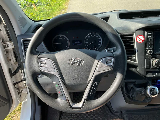 2015 hyundai h350 bedrijfswagen - afbeelding 17 van  36