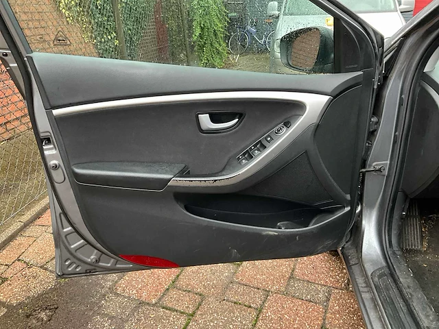 2015 hyundai i30 personenauto - afbeelding 10 van  31