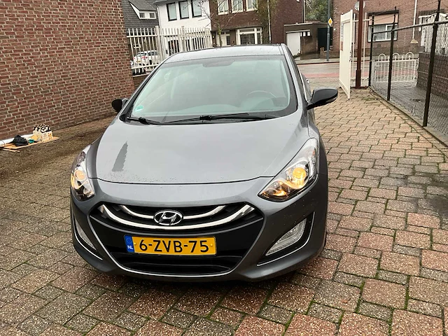 2015 hyundai i30 personenauto - afbeelding 12 van  31