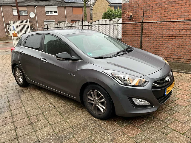 2015 hyundai i30 personenauto - afbeelding 23 van  31