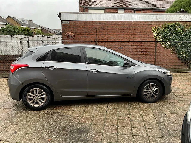 2015 hyundai i30 personenauto - afbeelding 26 van  31