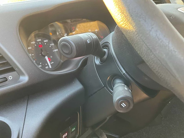 2015 iveco daily 40-170 bedrijfswagen - afbeelding 3 van  19