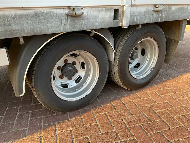 2015 iveco daily 40-170 bedrijfswagen - afbeelding 17 van  19
