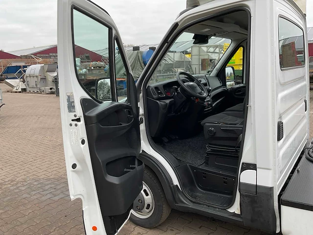 2015 iveco daily 40-210 be-trekker bedrijfswagen - afbeelding 2 van  21