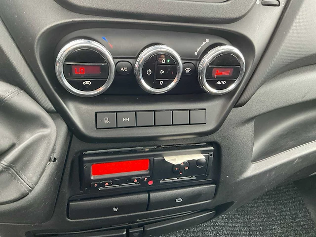 2015 iveco daily 40-210 be-trekker bedrijfswagen - afbeelding 7 van  21