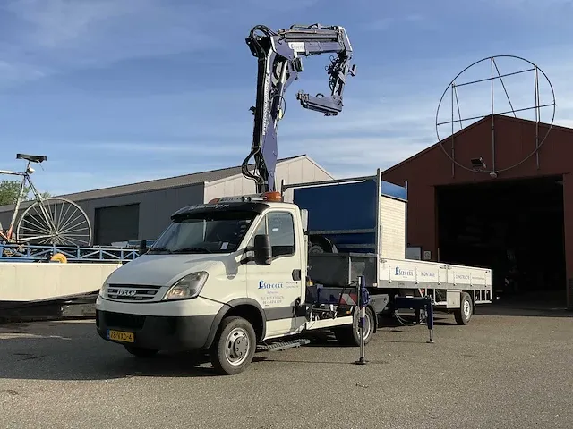 2015 iveco daily 40c18 300 be-trekker met laadkraan en oplegger - afbeelding 1 van  72