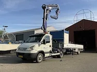 2015 iveco daily 40c18 300 be-trekker met laadkraan en oplegger