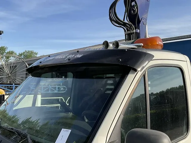 2015 iveco daily 40c18 300 be-trekker met laadkraan en oplegger - afbeelding 26 van  72
