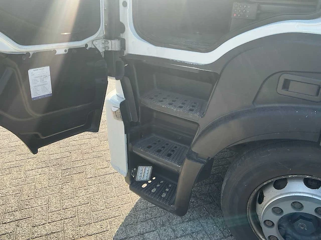 2015 iveco stralis 460 vrachtwagen - afbeelding 17 van  37