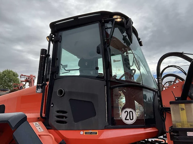 2015 jcb 427ht t4i knik wiellader 4x4 - afbeelding 9 van  39
