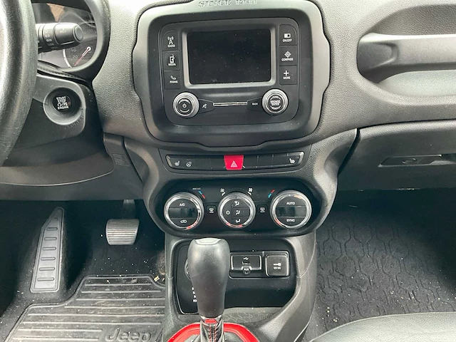 2015 jeep renegade 4x4 trail hawk personenauto - afbeelding 6 van  36
