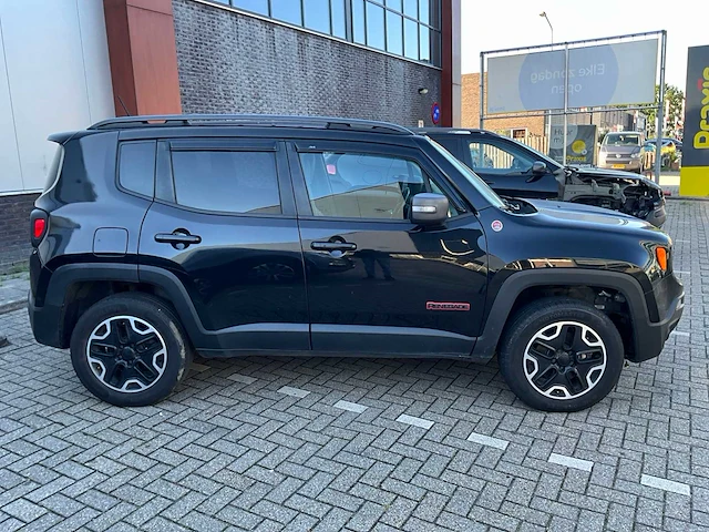 2015 jeep renegade 4x4 trail hawk personenauto - afbeelding 31 van  36