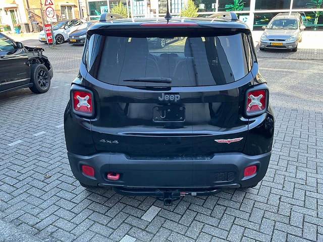 2015 jeep renegade 4x4 trail hawk personenauto - afbeelding 33 van  36