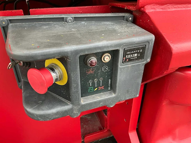 2015 jlg 3246 es schaarhoogwerker - afbeelding 4 van  15