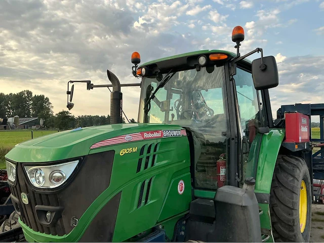2015 john deere 6105 m met brouwer robomax graszodensteker - afbeelding 26 van  57