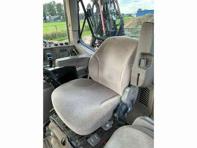 2015 john deere 6105 m met brouwer robomax graszodensteker - afbeelding 37 van  57
