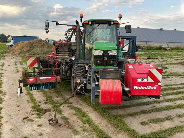 2015 john deere 6105 m met brouwer robomax graszodensteker - afbeelding 56 van  57
