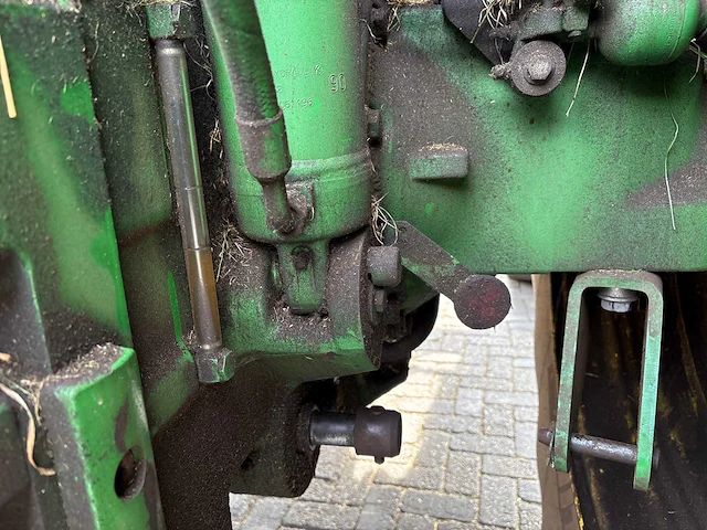 2015 john deere 6215r vierwielaangedreven landbouwtractor - afbeelding 28 van  57