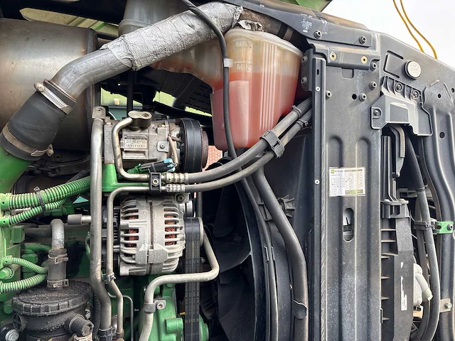 2015 john deere 6215r vierwielaangedreven landbouwtractor - afbeelding 6 van  57