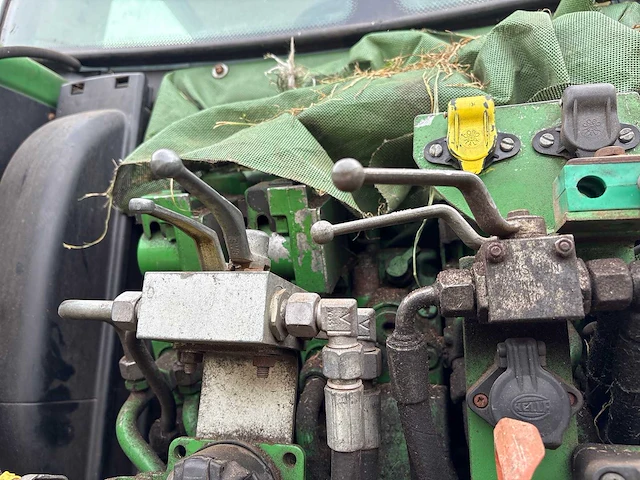 2015 john deere 6215r vierwielaangedreven landbouwtractor - afbeelding 19 van  57