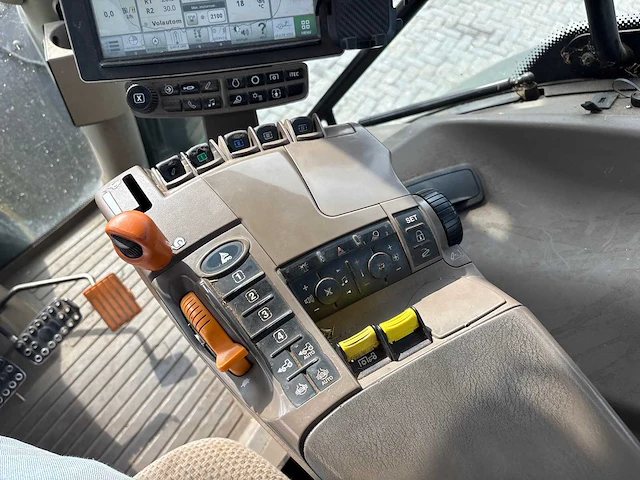 2015 john deere 6215r vierwielaangedreven landbouwtractor - afbeelding 43 van  57