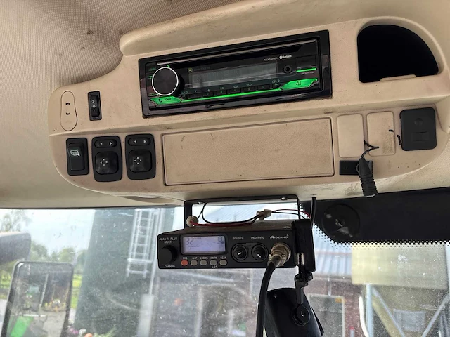 2015 john deere 6215r vierwielaangedreven landbouwtractor - afbeelding 47 van  57