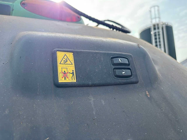 2015 john deere 6215r vierwielaangedreven landbouwtractor - afbeelding 51 van  57