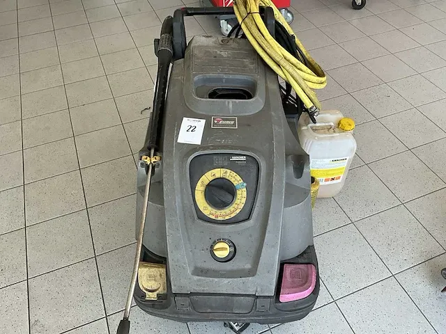 2015 karcher hds 8/4 c heet water hogedrukreiniger - afbeelding 4 van  7