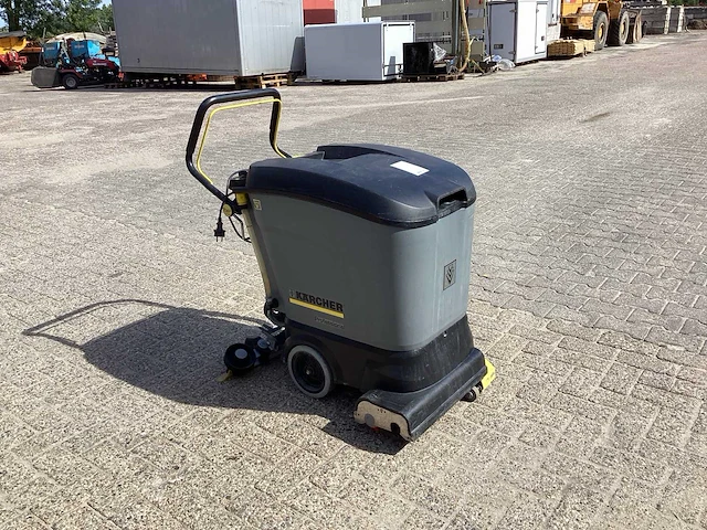2015 kärcher professional br 40/25 vloerreiniger - afbeelding 2 van  9