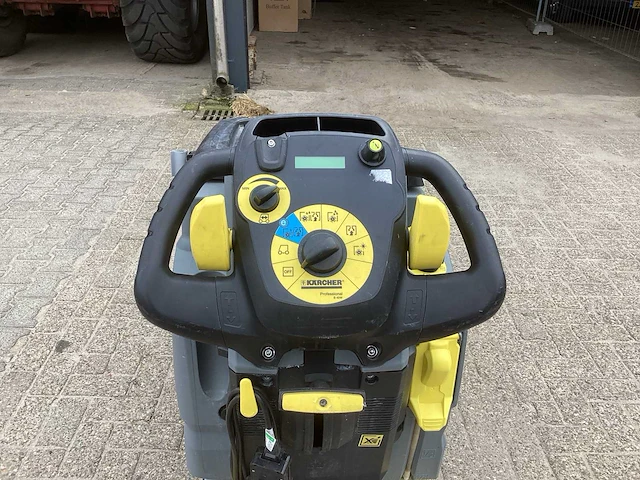 2015 kärcher professional d40 w vloerreiniger - afbeelding 4 van  9