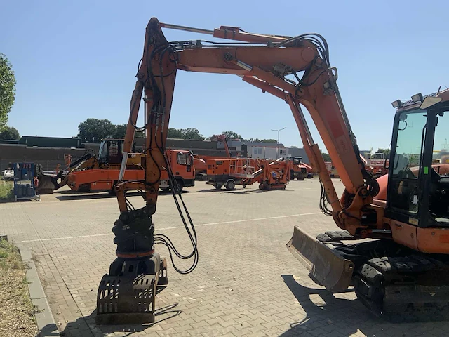2015 komatsu pc80mr-3 midi rupsgraafmachine met sorteergrijper - afbeelding 35 van  37