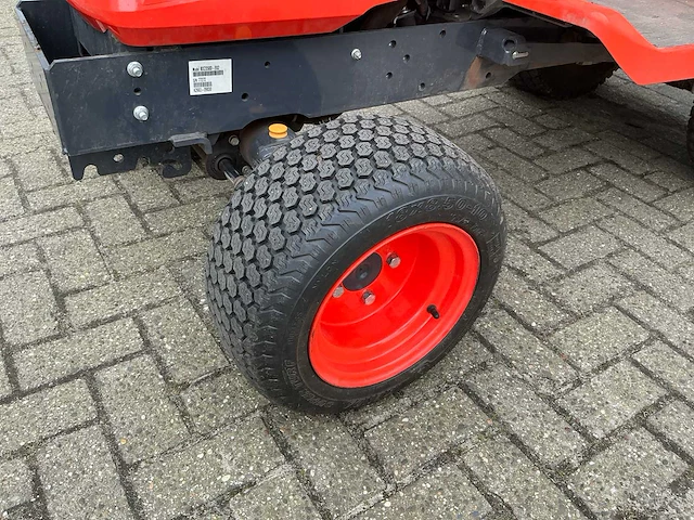 2015 kubota bx2350 smalspoor- en compacttractor - afbeelding 3 van  19