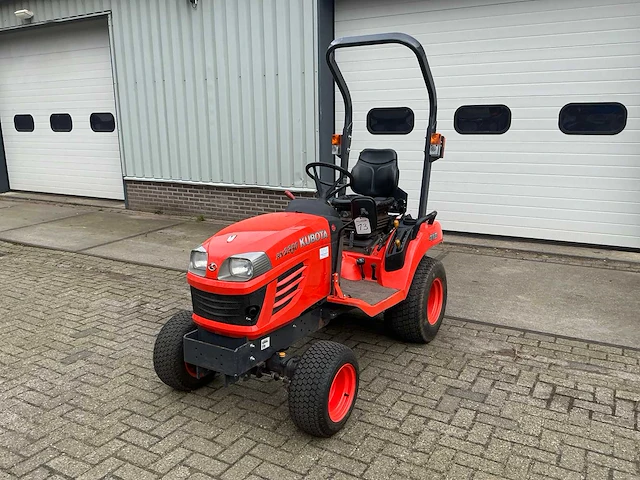 2015 kubota bx2350 smalspoor- en compacttractor - afbeelding 1 van  19