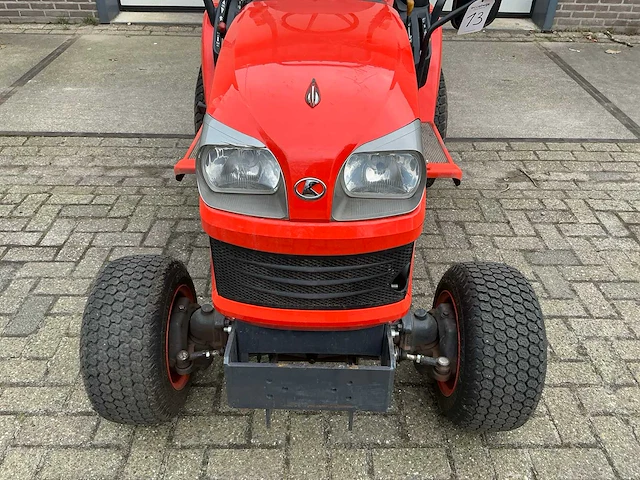 2015 kubota bx2350 smalspoor- en compacttractor - afbeelding 15 van  19