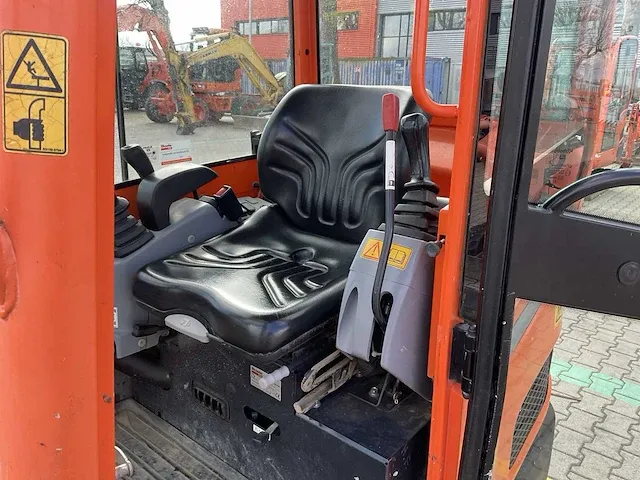 2015 kubota kx016-4 - 1,5 ton conventionele mini graafmachine - afbeelding 5 van  37