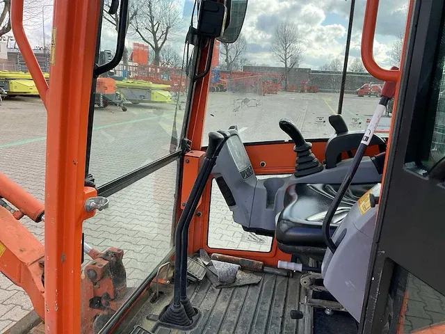 2015 kubota kx016-4 - 1,5 ton conventionele mini graafmachine - afbeelding 7 van  37