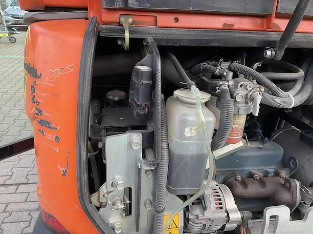 2015 kubota kx016-4 - 1,5 ton conventionele mini graafmachine - afbeelding 18 van  37