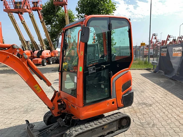 2015 kubota kx016-4 conventionele mini graafmachine - afbeelding 14 van  37